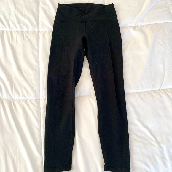 Black Fabletics leggings - Picture 2 of 7